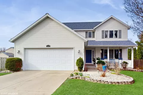 424 Symphony Cir, St. Joseph, MI 49085
