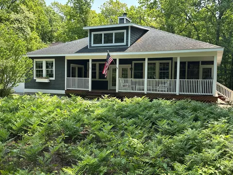 18743 Old Field Rd, New Buffalo, MI 49117