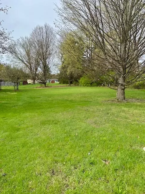 6761 Paw Paw Ave, Coloma, MI 49038