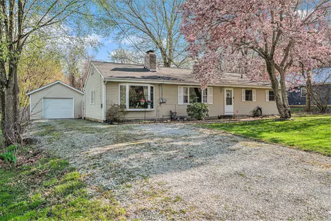 942 Clay St, Niles, MI 49120