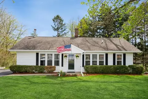 5509 St Joseph Ave, Stevensville, MI 49127