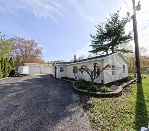 74961 24th Ave, South Haven, MI 49090