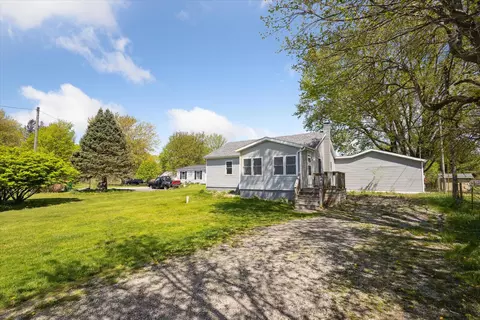 25034 Redfield St, Ontwa, MI 49112
