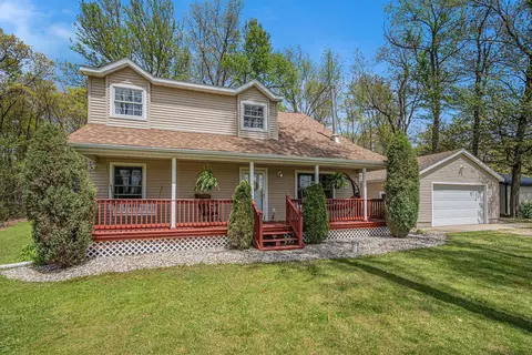 23584 Kelsey Lake St, Lagrange, MI 49031