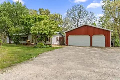 26481 Dutch Settlement St, Lagrange, MI 49047
