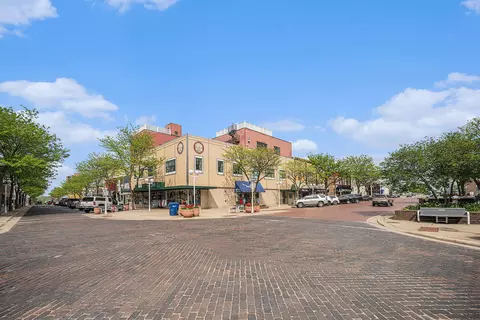 327 State St UNIT ST, St. Joseph, MI 49085