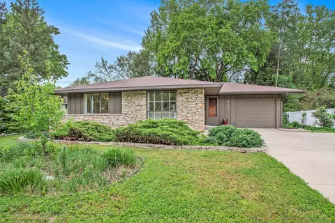 515 Springfield Cir, Niles, MI 49120