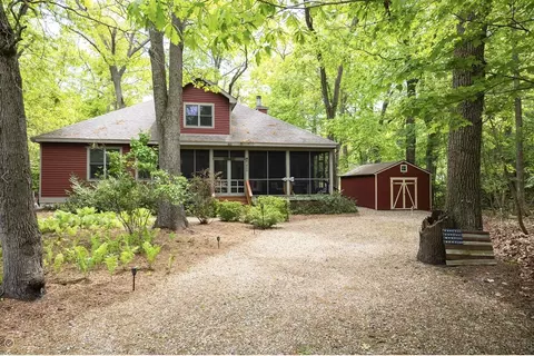 18774 Old Field Rd, New Buffalo, MI 49117