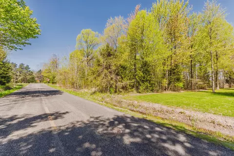6 Th Avenue Ave, South Haven, MI 49090