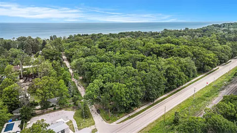 0 Center Ave, Chikaming, MI 49129