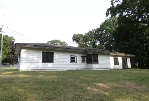 1634 Ogden Ave, Benton, MI 49022