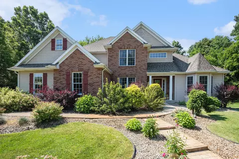6372 Oak Ct, Berrien, MI 49102