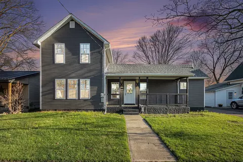 101 E 4th St, Buchanan, MI 49107