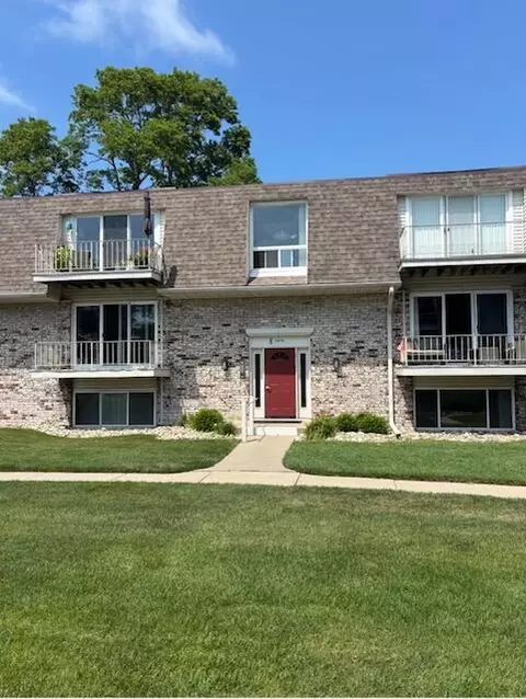 3616 Lakeshore Dr UNIT ST, St. Joseph, MI 49085