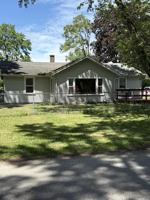 1993 Taube Ave, Benton, MI 49022