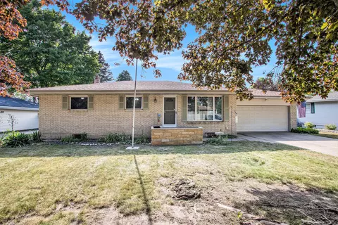 2256 Lynn Dr, St. Joseph, MI 49085