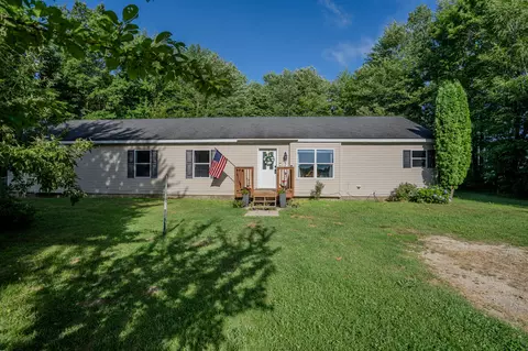 8908 County Road 215, Columbia, MI 49056