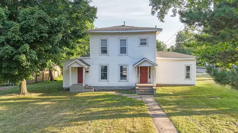 423 E Division St, Dowagiac, MI 49047