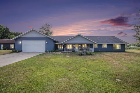 124 68th St, Casco, MI 49090