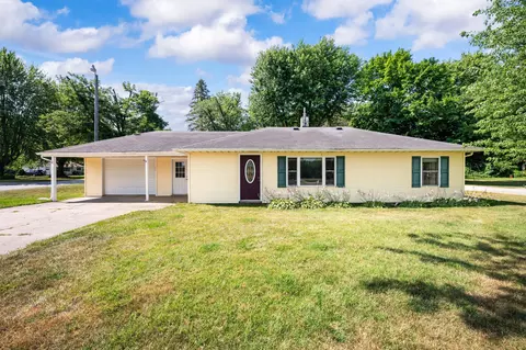 2194 E Napier Ave, Benton, MI 49022