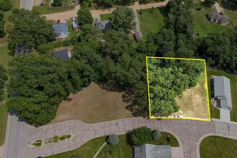 2711 Sugarberry Ln, Niles, MI 49120