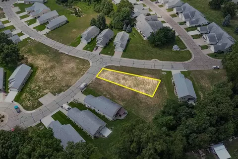2801 Primrose Ct, Niles, MI 49120