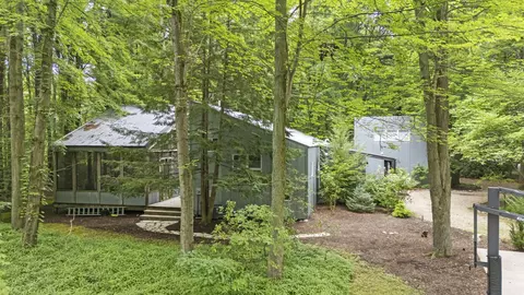 12330 Betty May Ave, Chikaming, MI 49125