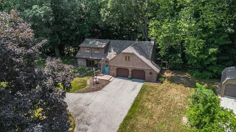 4300 Landings Ln, Royalton, MI 49085