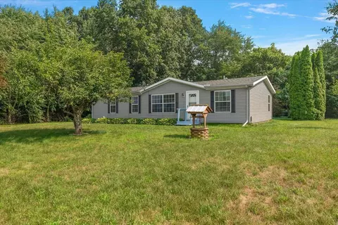 85998 Cherry Ln, Keeler, MI 49045