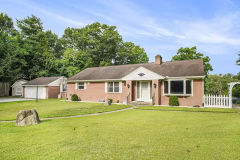 1806 Bond St, Niles, MI 49120