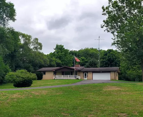 3436 Red Arrow Hwy, Benton Harbor, MI 49022