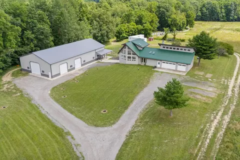 19745 S Lakeside Rd, New Buffalo, MI 49117
