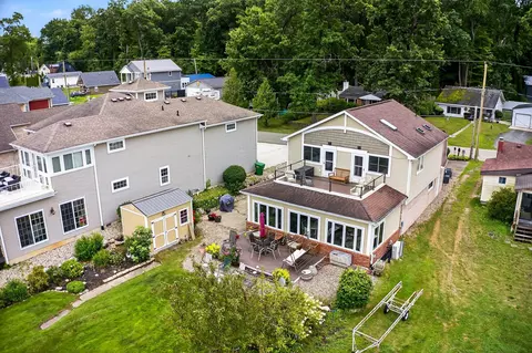 68800 S Shore Dr, Ontwa, MI 49112