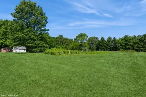 4231 Schmuhl Rd, Hagar, MI 49038