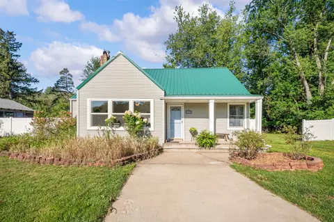 12220 N Wolcott Ave, Chikaming, MI 49125