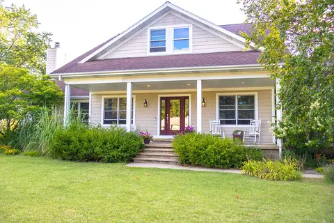118 S Harrison St, New Buffalo, MI 49117