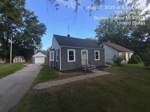 1292 Lynn Ave, Benton, MI 49022