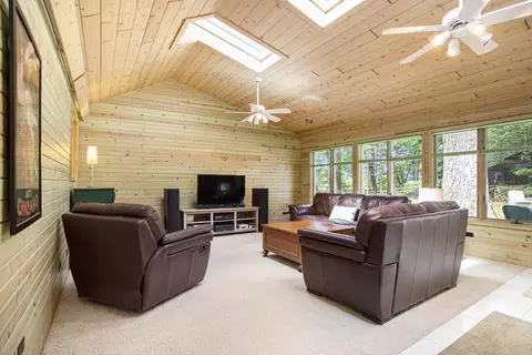Living - 59688 Summit St, Fabius, MI 49093 photo 1 of 4