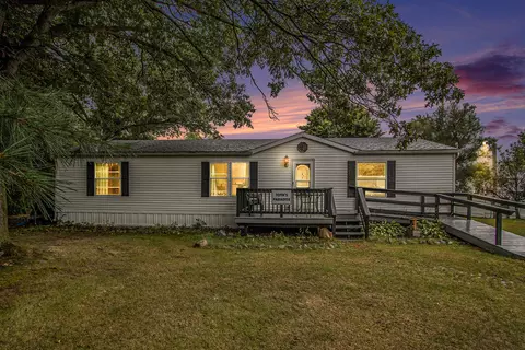 60651 Bert Rd, Colon, MI 49040