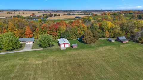 8767 Gray Rd, Baroda, MI 49101