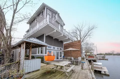 621 W Main St, Benton Harbor, MI 49022