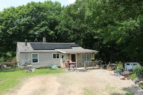 4477 104th Ave, Cheshire, MI 49010