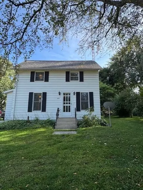 274 E Logan St, Coloma, MI 49038