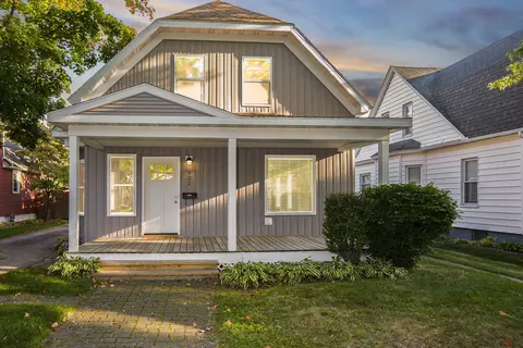 923 Michigan Ave, St. Joseph, MI 49085