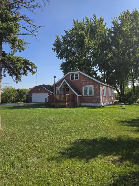 2792 E Britain Ave, Benton, MI 49022