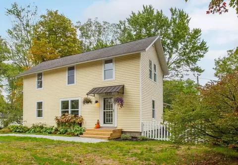 73733 Superior St, South Haven, MI 49090