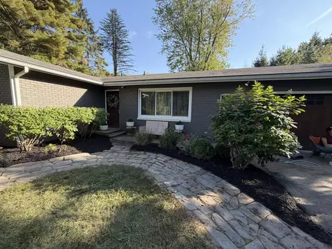 10510 Kissman Dr, New Buffalo, MI 49129