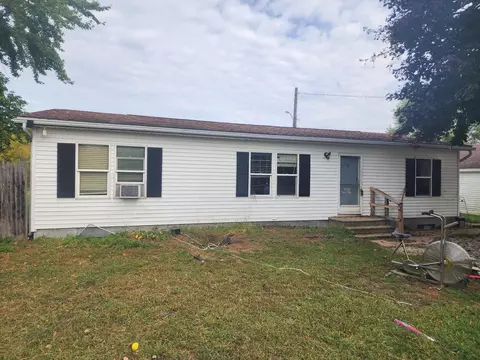 18390 State Line Rd, Mason, MI 49112