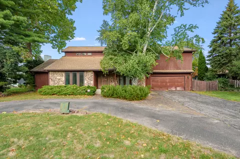 1525 Moccasin Trl, St. Joseph, MI 49022