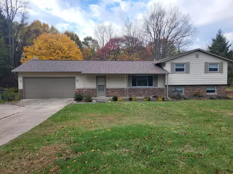 2710 Weaver Rd, Bertrand, MI 49120